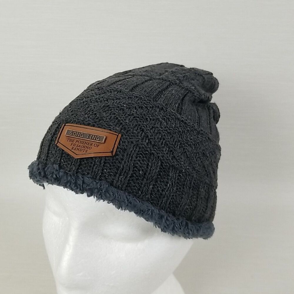 Song Ting Gray Cable Knit Beanie Fleece Lined One Size Very Nice